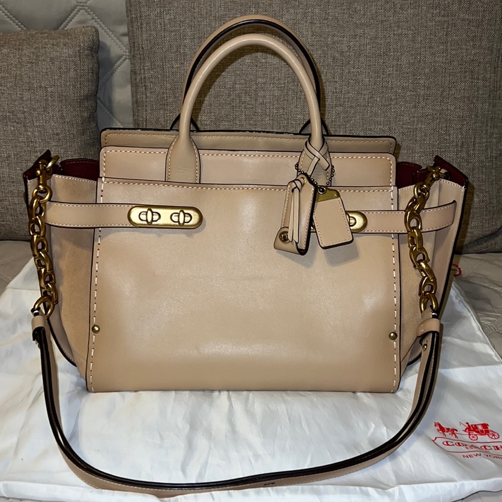 SOLD - Coach Double Swagger in Beechwood